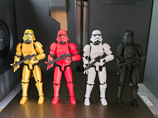 Figurine Star Wars stormtrooper avec bras articulés et destructeurs