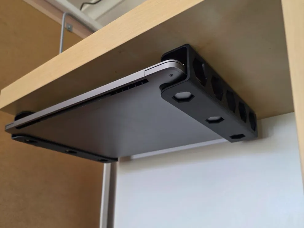 Support PC portable sous bureau