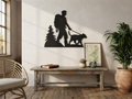 Décoration murale en bois randonneur et son chien