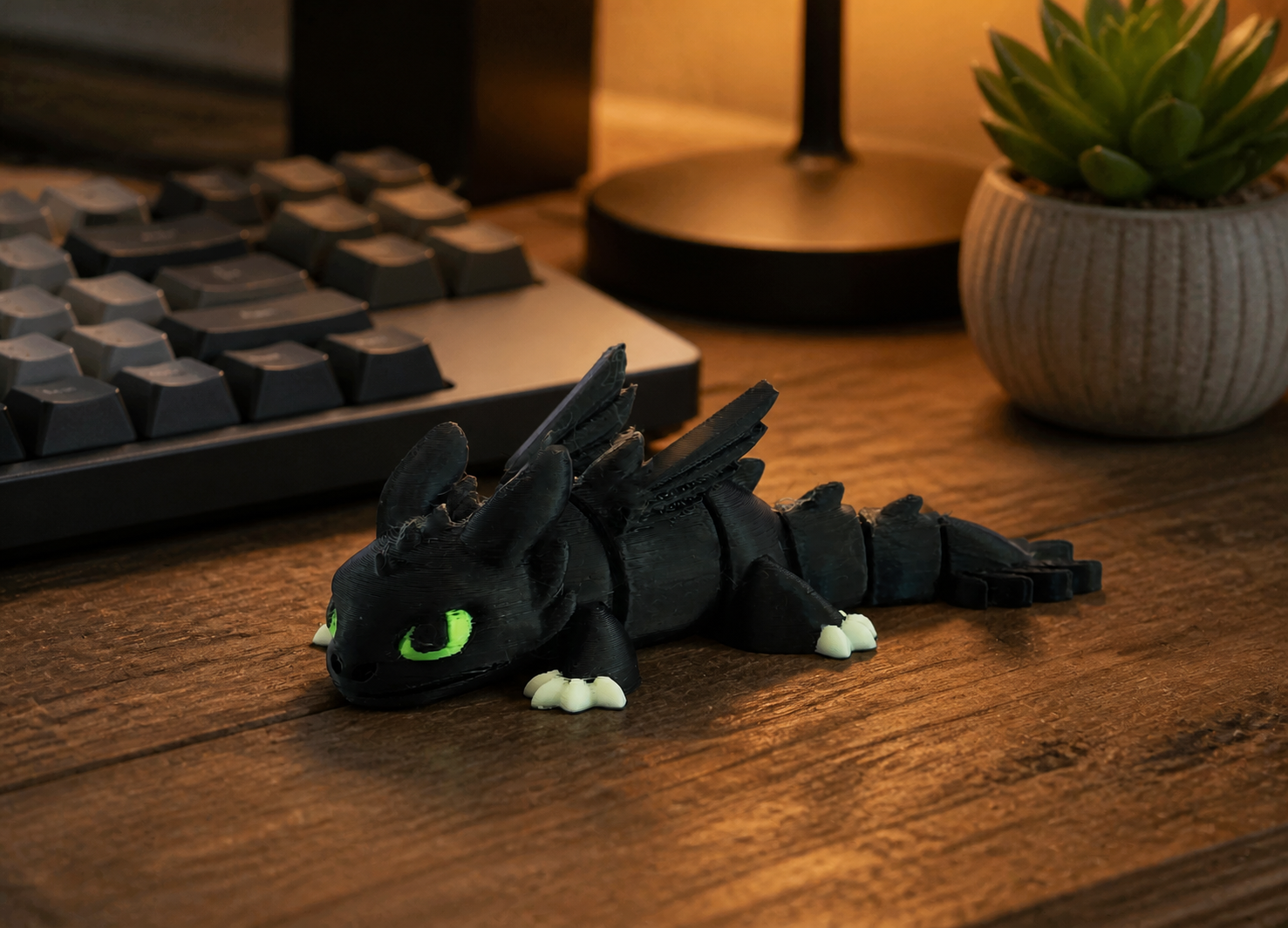 Dragon Night Fury Sans Dents Articulé - Figurine Cute Flexi pour Jeux de Rôle