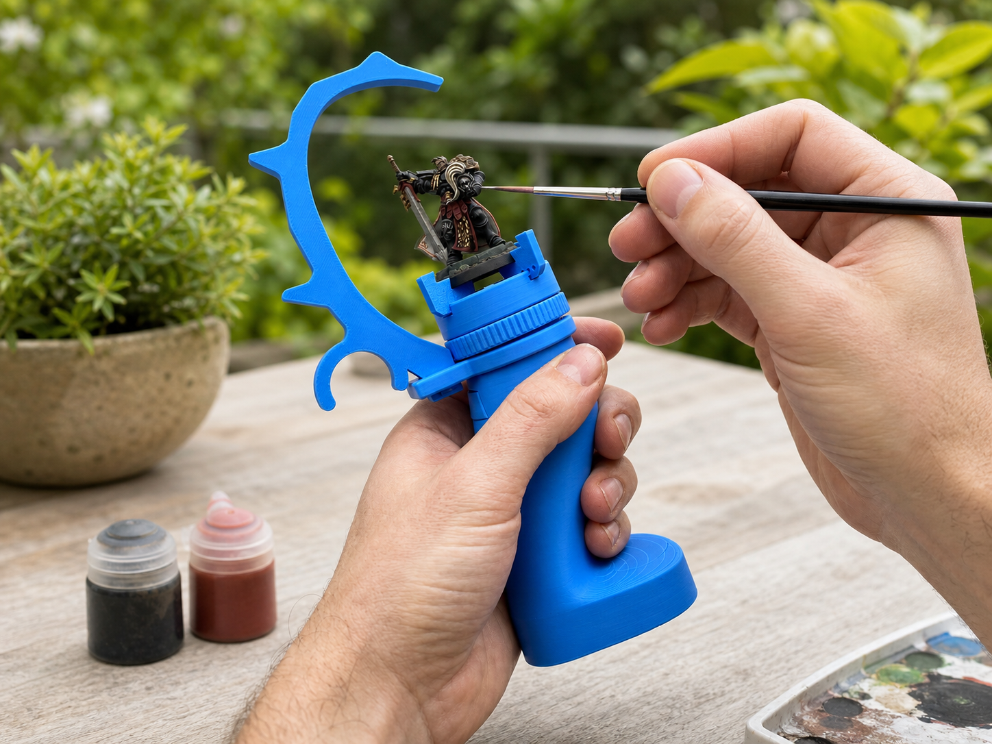 Poignée de peinture ergonomique pour figurine